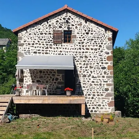 Chambres d'hôtes 4 personnes  Le Moulin du Cheix
